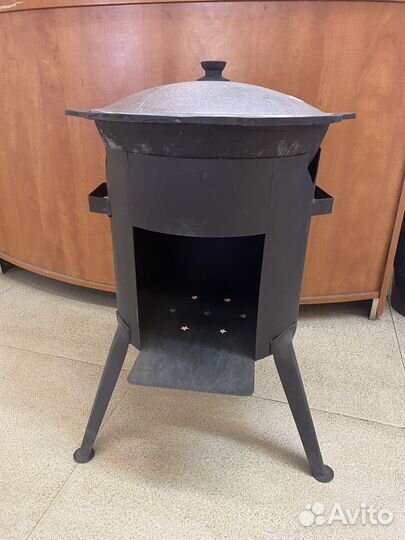 Казан чугунный с печкой
