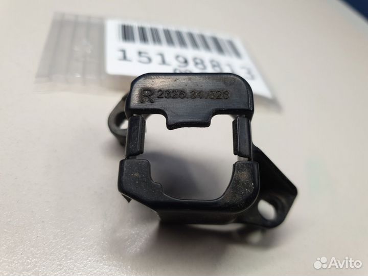 Кронштейн зеркала правого Renault Logan 2 2014