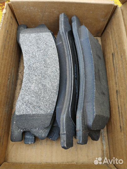 Колодки тормозные комплект Jeep Grand Cherokee Mop