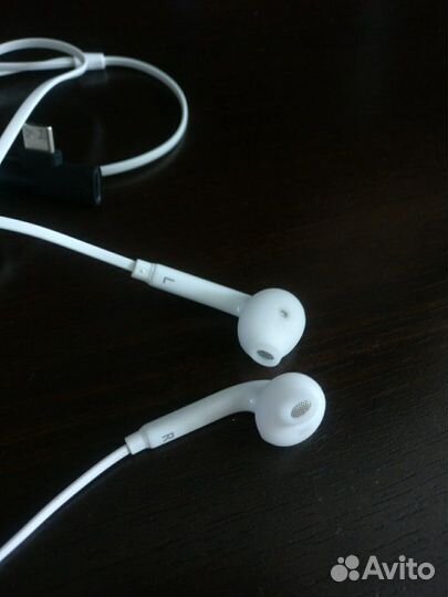 Наушники новые samsung оригинал