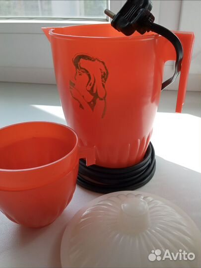 Кувшин-кипятильник с 4 мя- чашками