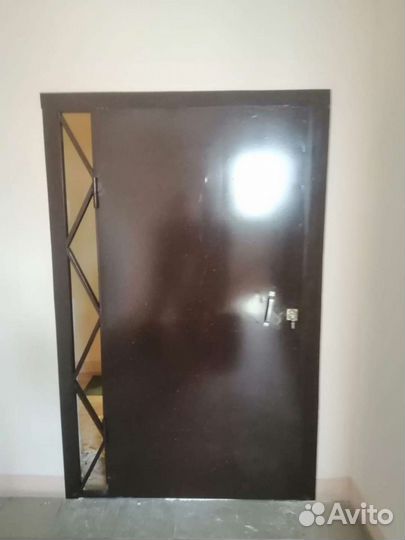 Металлические двери и тамбурные перегородки