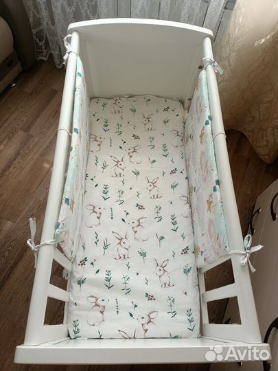 Детская кроватка колыбель с маятником