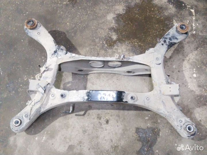 Балка подрамник подвески задняя Lexus RX 2009-2015