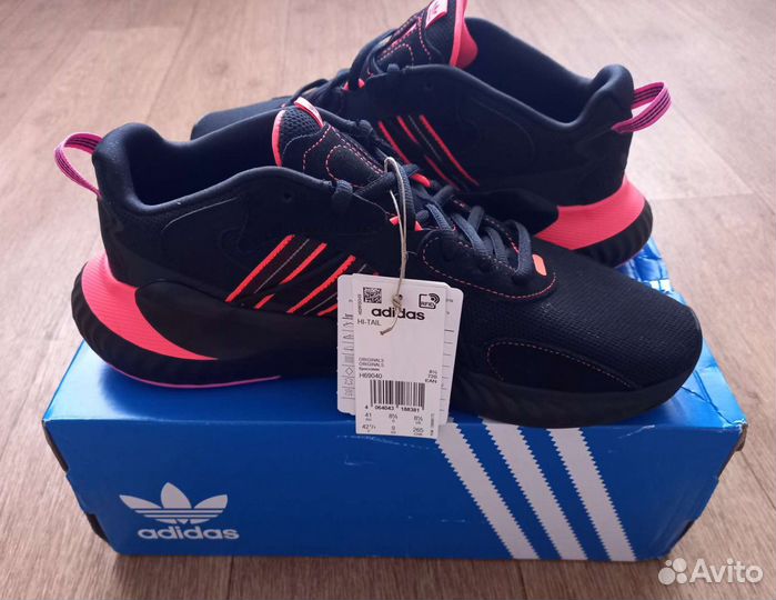 Кроссовки adidas Hi-Tail