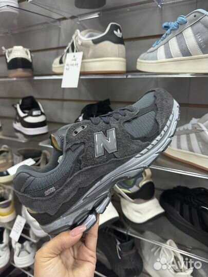 Кроссовки new balance 2002 серые размер 42