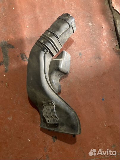 Воздухозаборник mitsubishi outlander xl