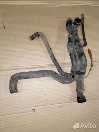 Патрубки системы охлаждения Skoda Octavia A5, 2012