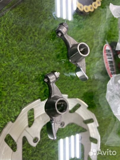 Коромысла клапанов Yamaha YBR125