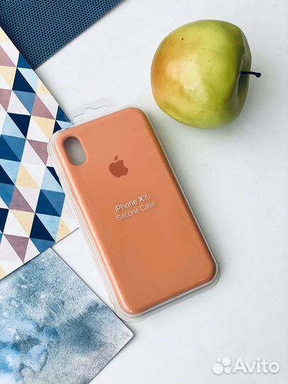 Чехол на iPhone XR