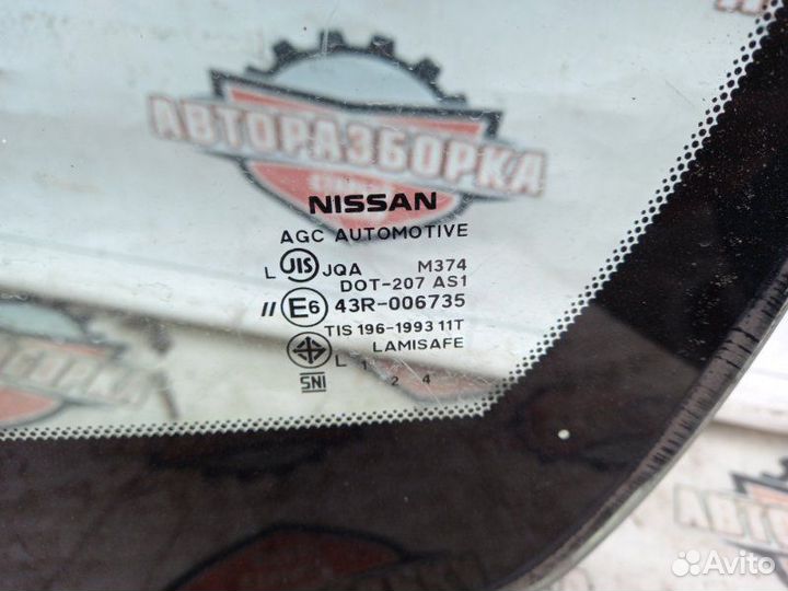 Стекло лобовое Nissan March K13 HR12DE 2011