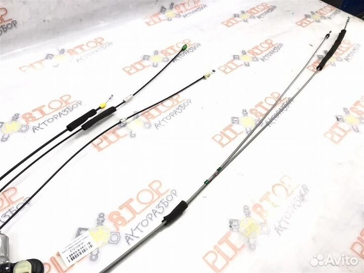 Замок двери задний правый Toyota Toyota Estima (A