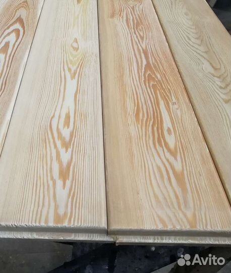 Паркетная доска лиственница брошировка покраска