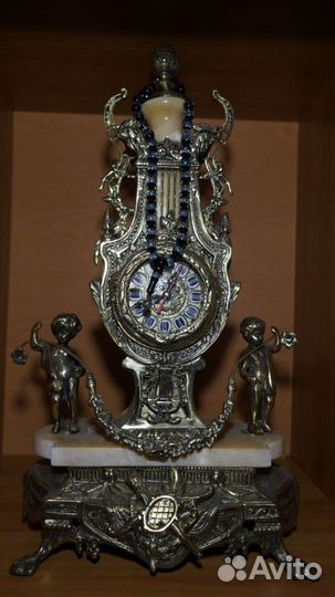 Часы бронзовые