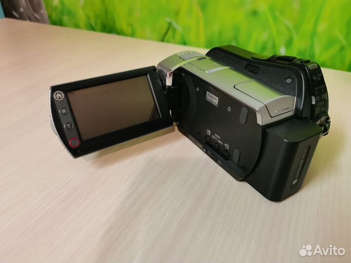 Цифровая видеокамера sony