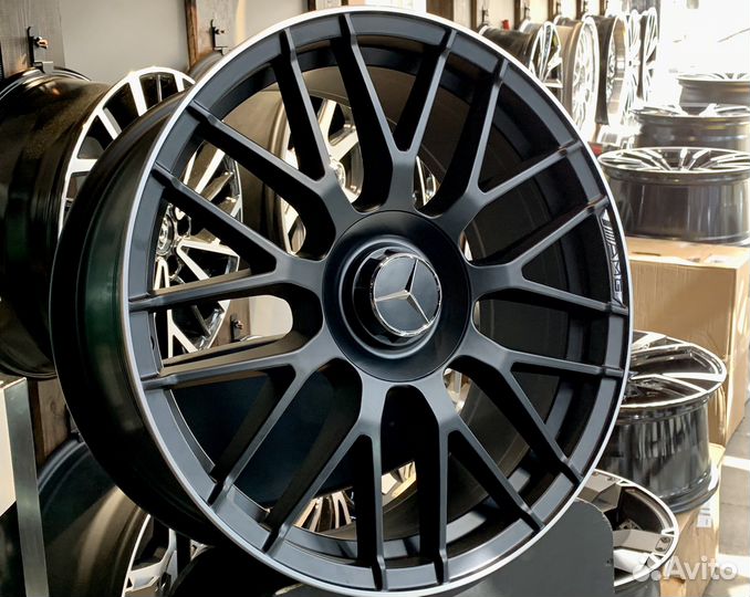 Дики Мерседес AMG R19 5/112 разно широкие