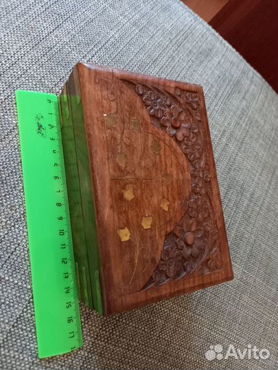Шкатулка дерево красивая (в резерве )