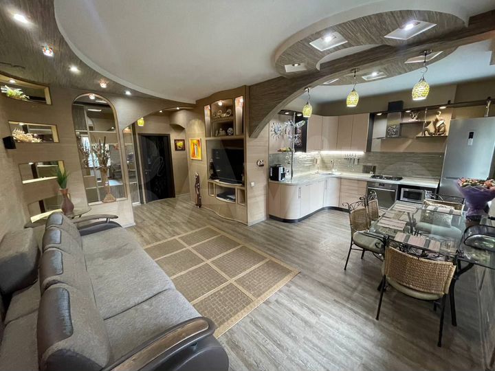 4-к. квартира, 103,8 м², 2/4 эт.