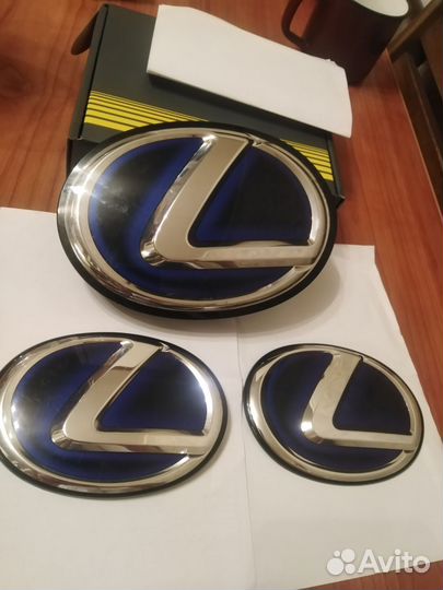Эмблема логотип знак Lexus LS-600 GS RX HS