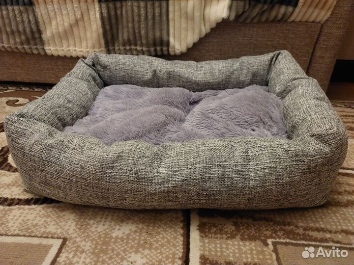 Лежанка для маленьких собак новая