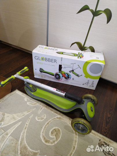 Самокат globber трехколесный