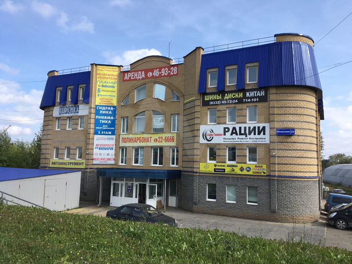 Административно-торговый центр, 1321.2 м²