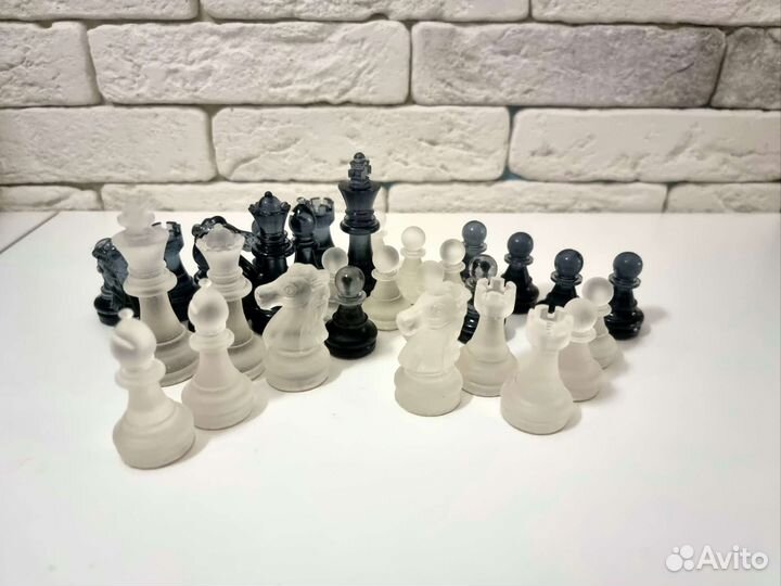 Шахматы ручной работы из смолы