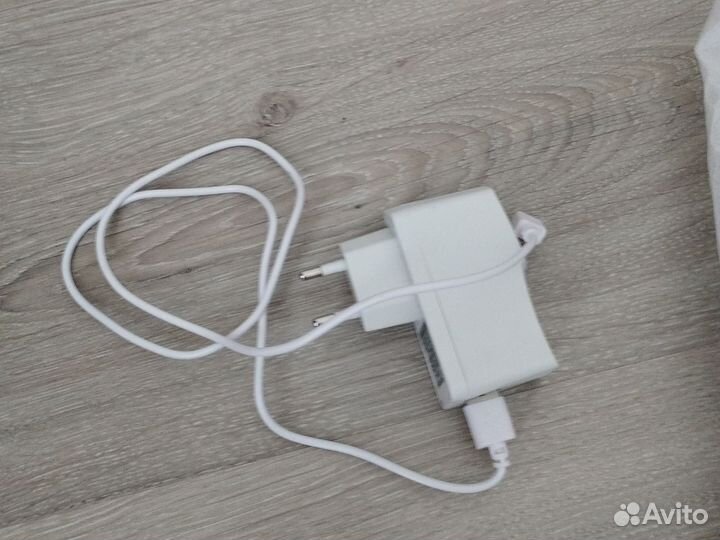 Лампа для ногтей новая