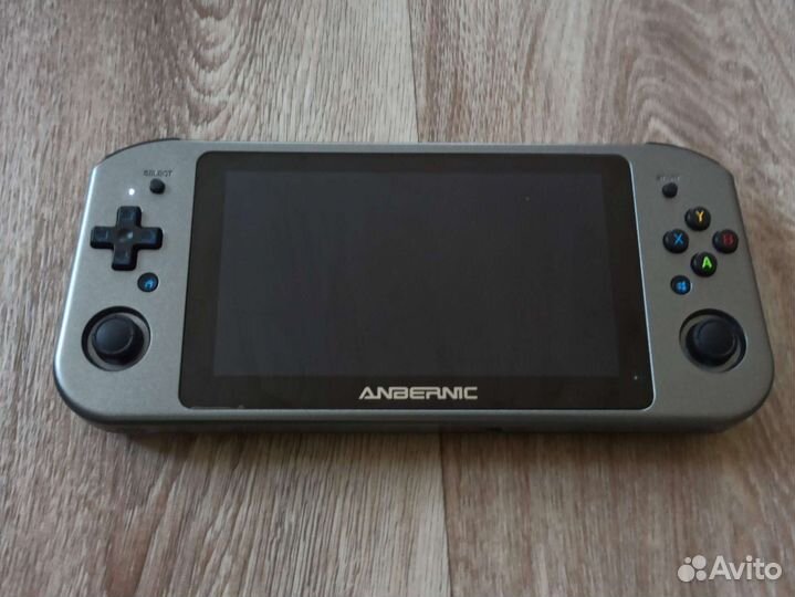 Anbernic win600 (портативка на windows)