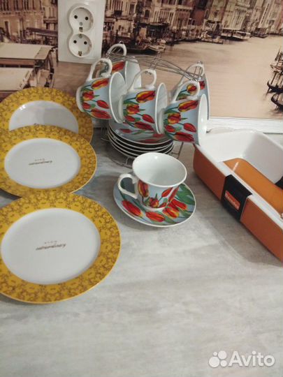 6 тарелок и жаровня