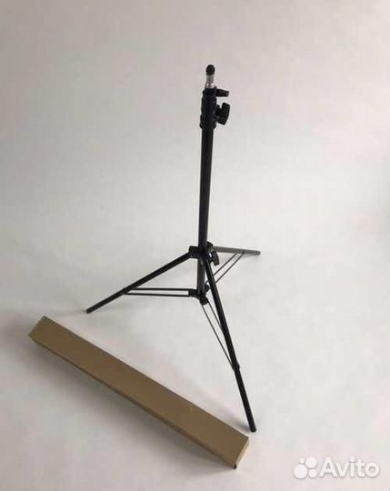 Штатив (универсальный) 195см