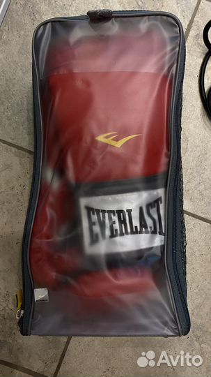 Боксерские перчатки everlast 10 oz