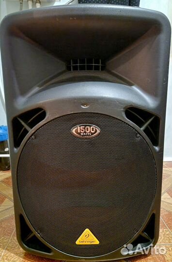 Behringer Eurolive B615D