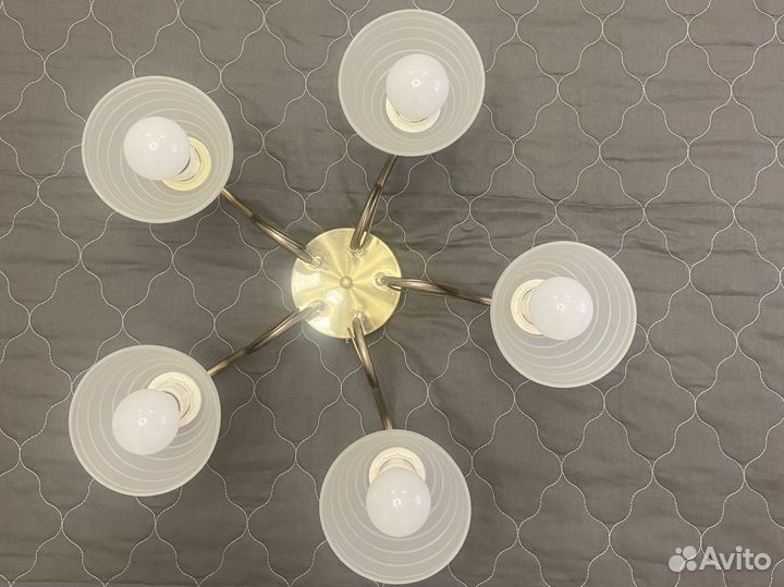 Люстра потолочная как новая