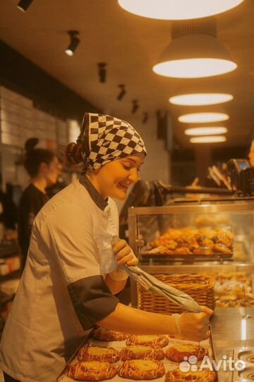 Продавец пекарни (м. Чернышевская)