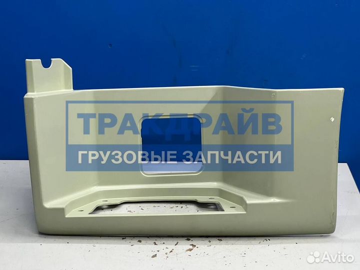 Подножка левой двери Sitrak C7H MAX