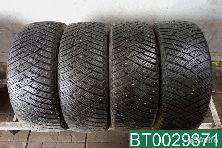 Goodyear Ultragrip Ice Arctic 215/55 R16 105W