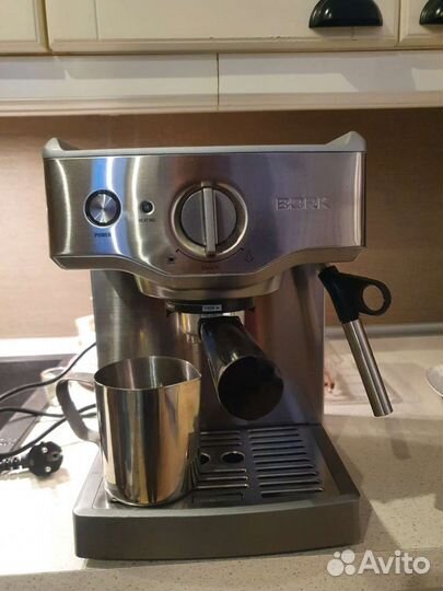 Кофеварка Bork c700