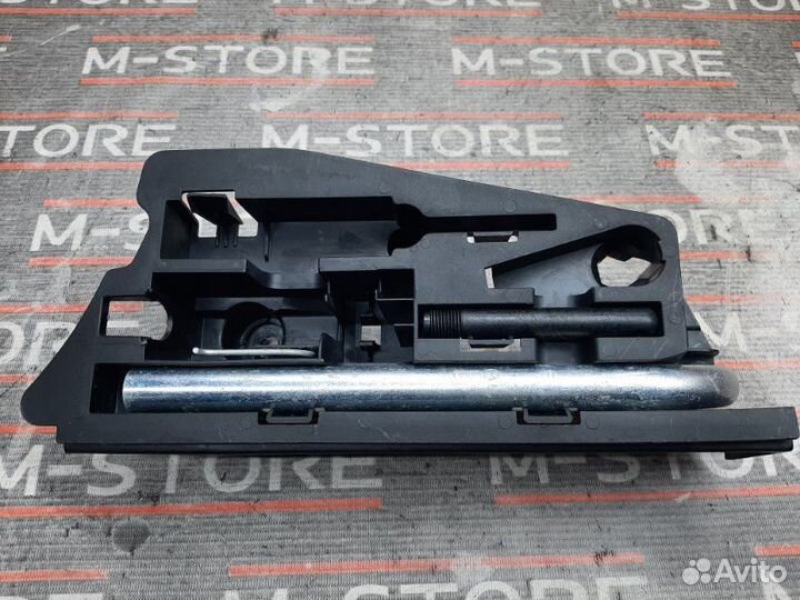 Ящик для инструментов Audi A6 C6/4F AUK 2008