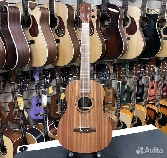 Укулеле баритон flight NUB310