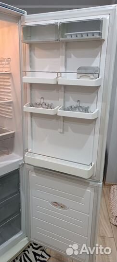 Холодильник Атлант-Надёжный.Доставка до квартиры