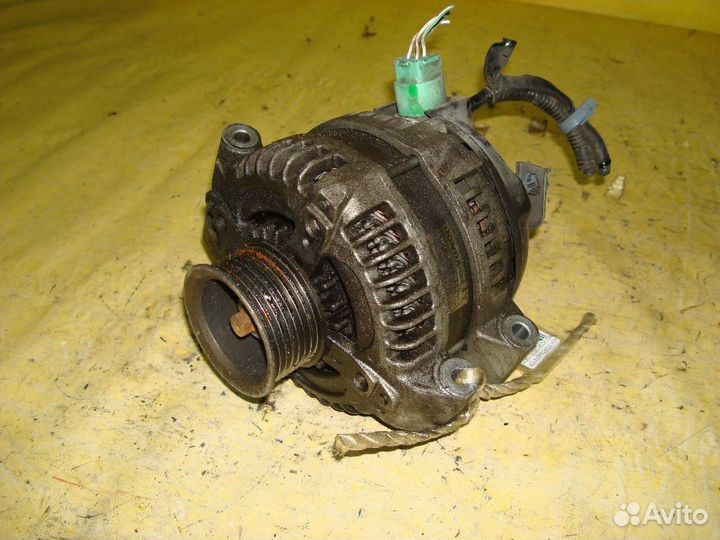 Генератор Honda Stepwgn RG1