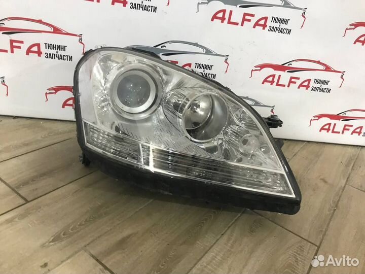 Фара правая на Mercedes W164 ML