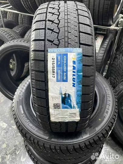 Sailun Ice Blazer Arctic 215/55 R17
