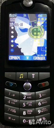 Телефон Motorola rokr E1