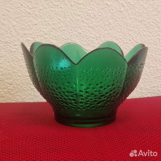 Ваза для фруктов цветное зеленое стекло СССР