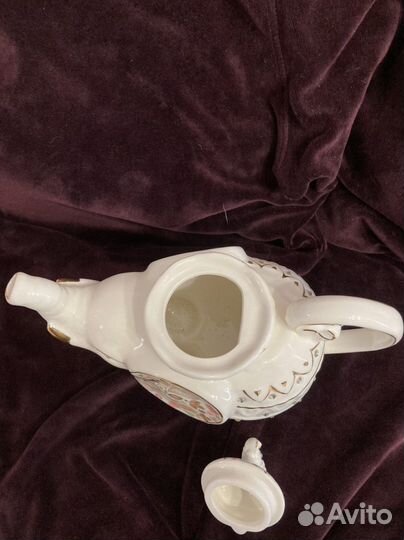 Заварочный чайник,чайные пары