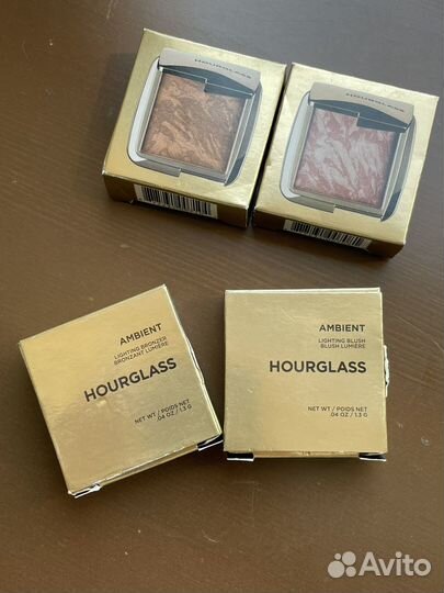 Hourglass румяна