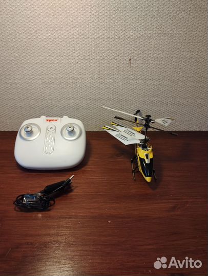 Радиоуправляемый вертолет Syma