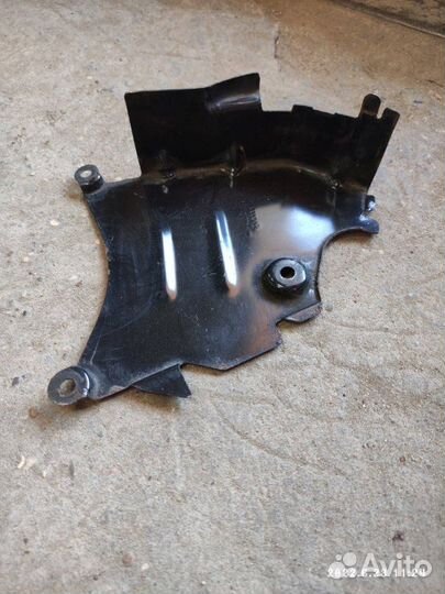 Кожух грм Volkswagen Golf 4/Bora